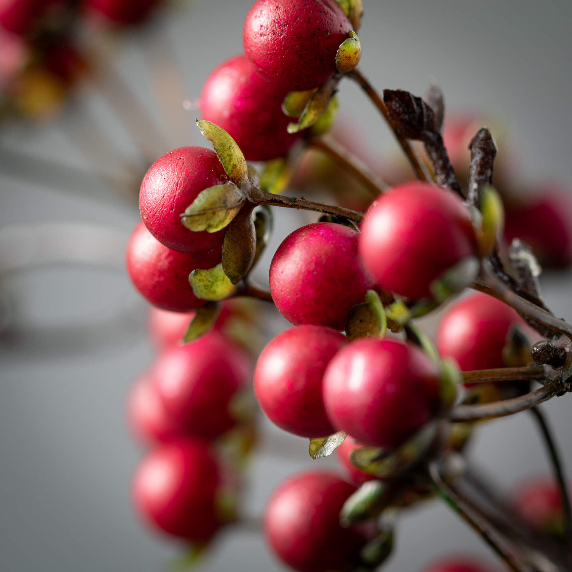 Wholesale Berry Spray, Stems Red Berries