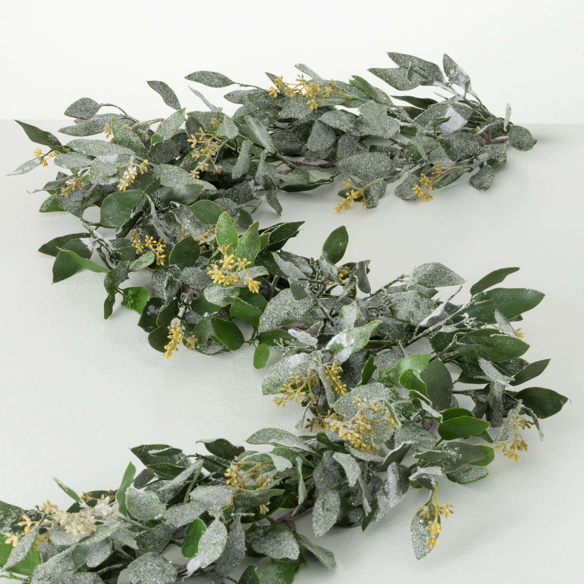 FROSTED EUCALYPTUS GARLAND