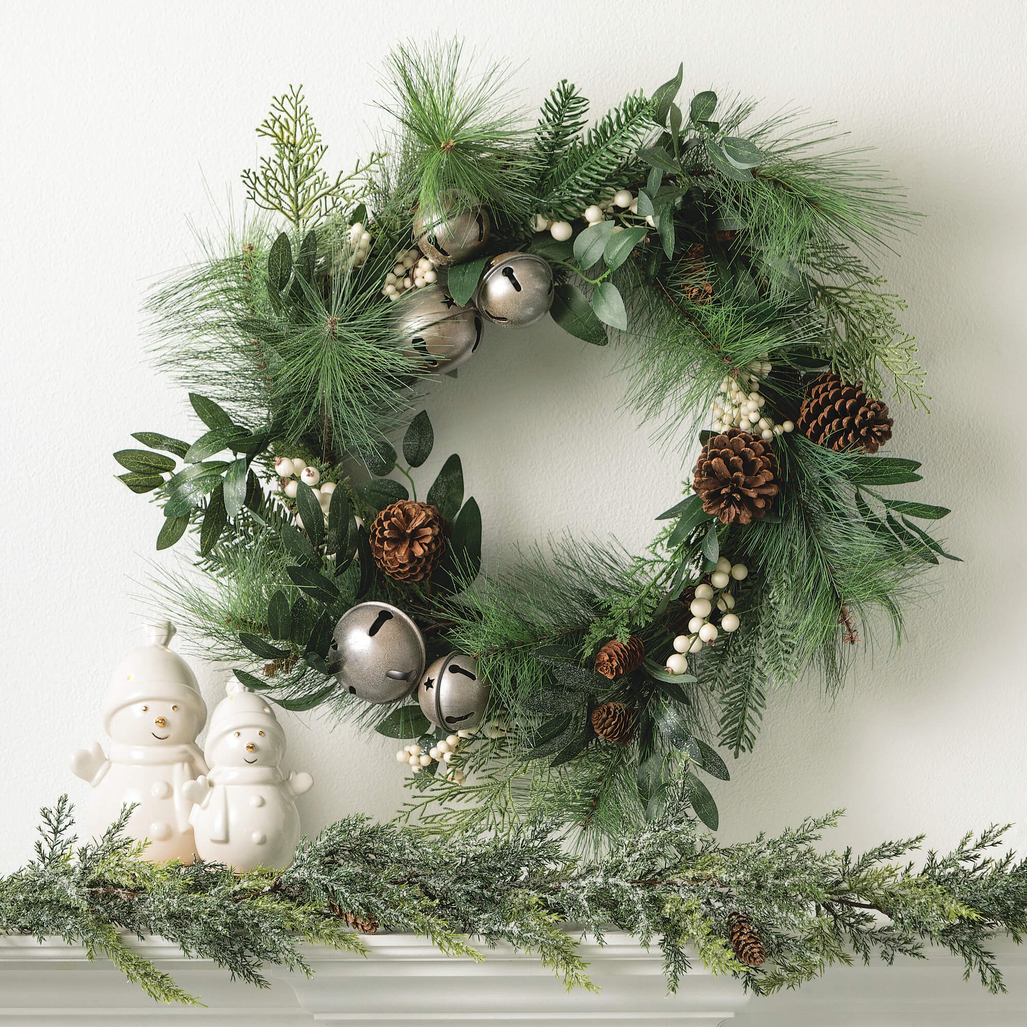 Sullivans Frosted Arborvitae Garland