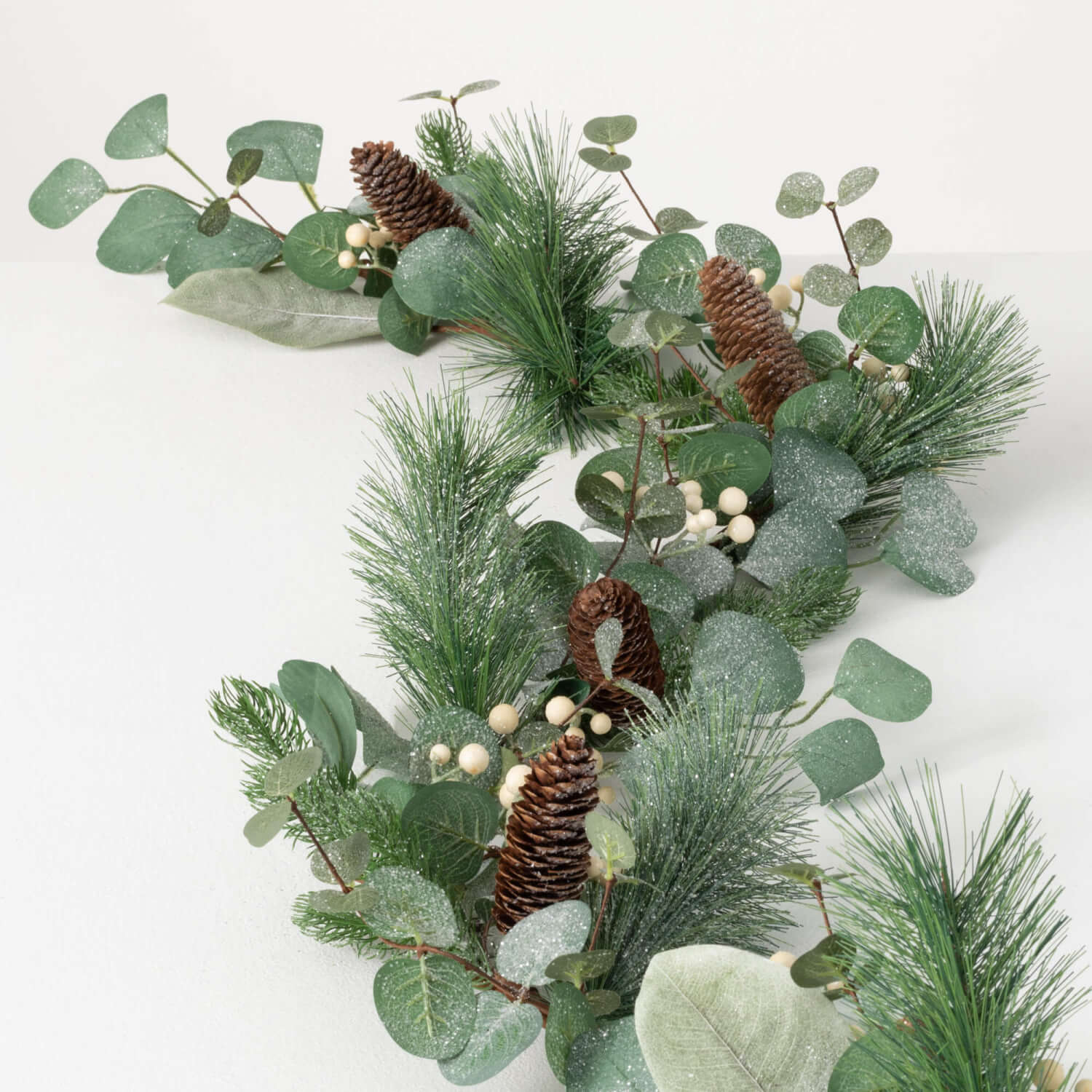 FROSTED PINE BERRY GARLAND