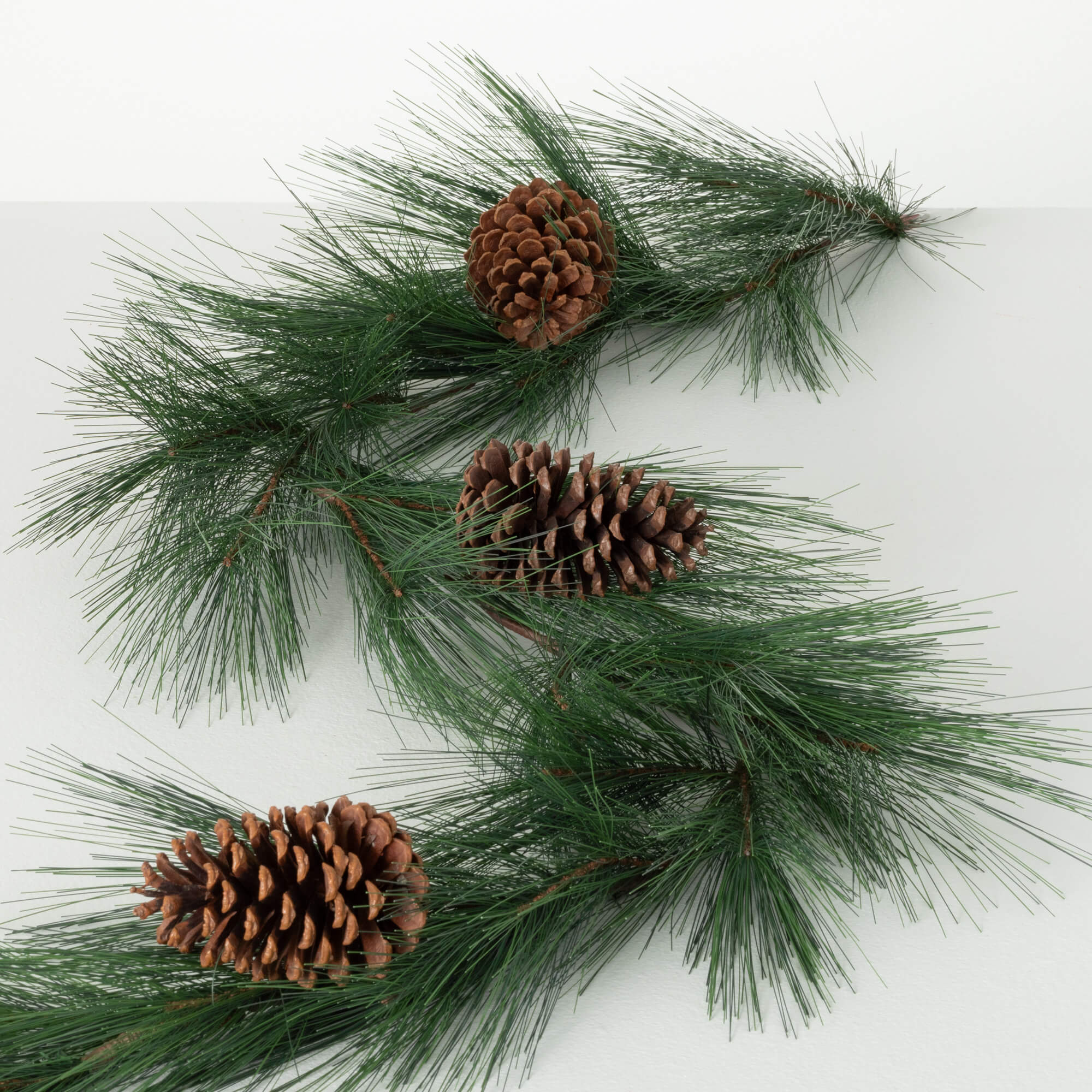 LONG PINE GARLAND