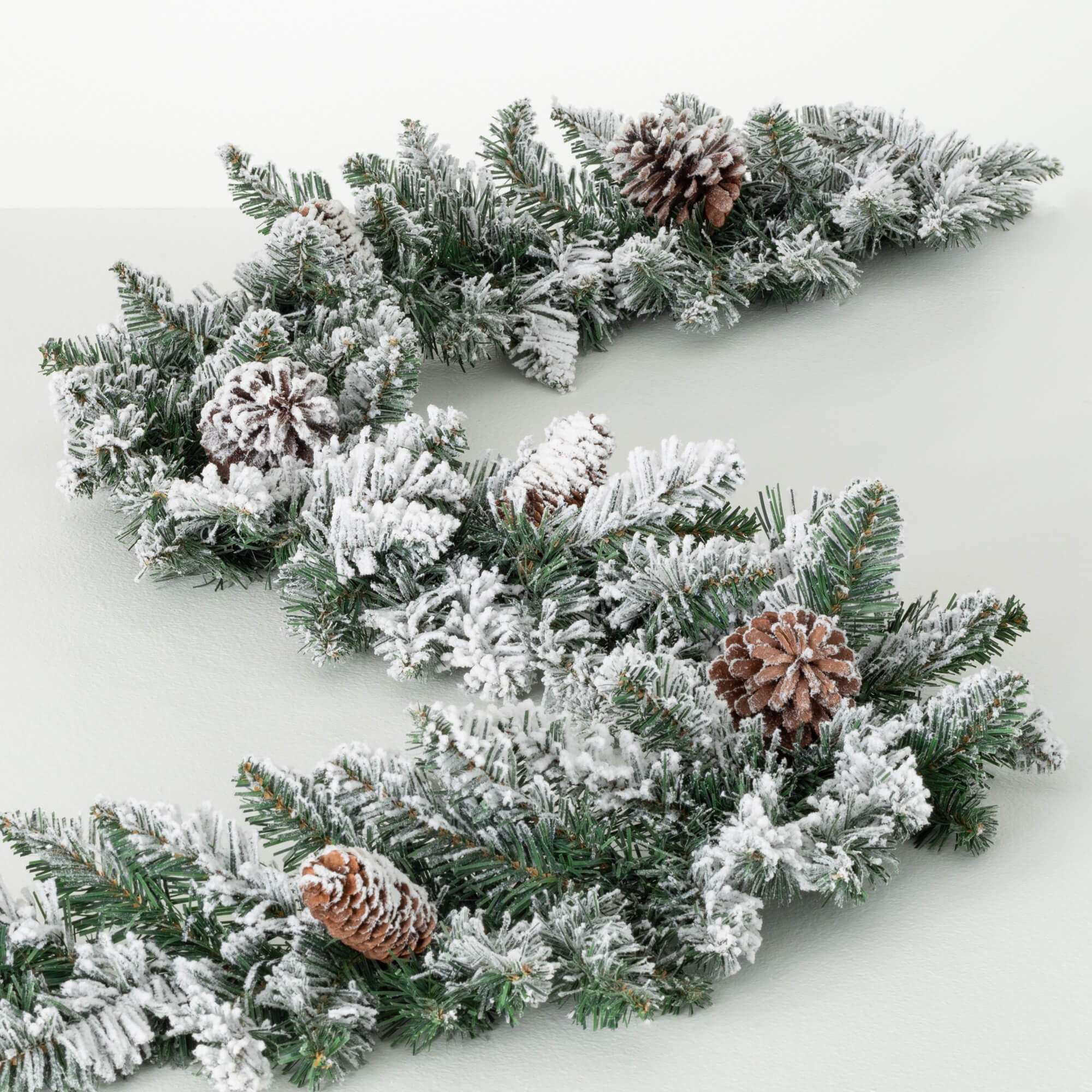 FLOCKED PINE GARLAND