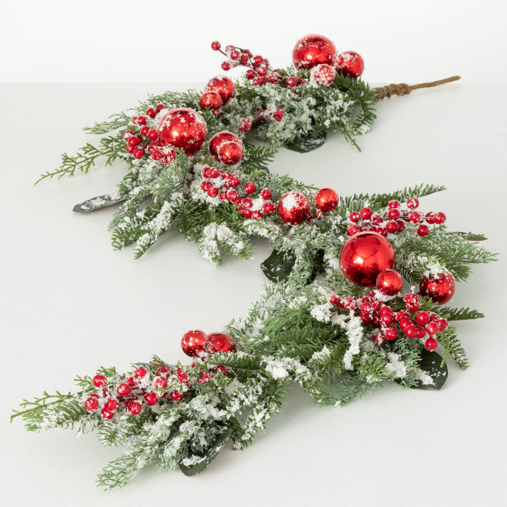 PINE BALL GARLAND