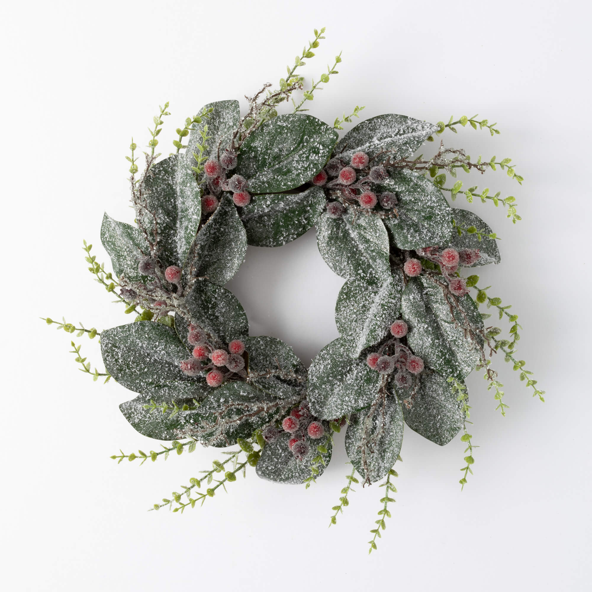 MAGNOLIA BERRY WREATH