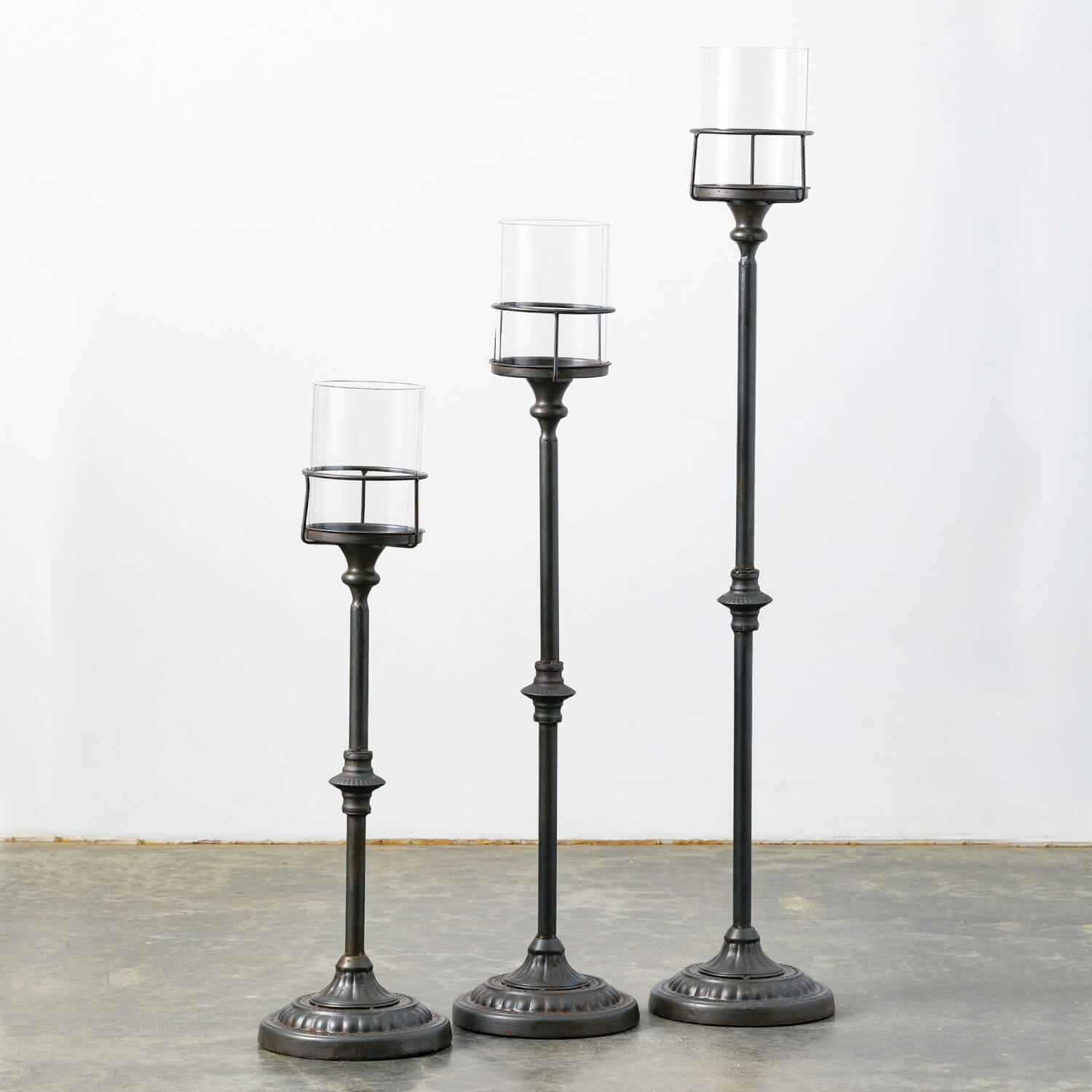 Wholesale Floor Candle Holders Novelty Black Metal Sullivans