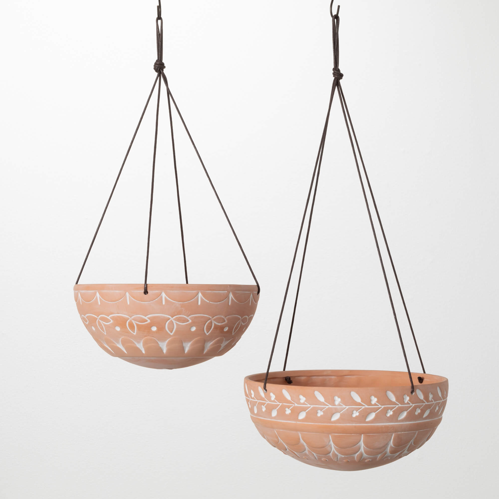 HANGING TERRACOTTA PLANTER SET