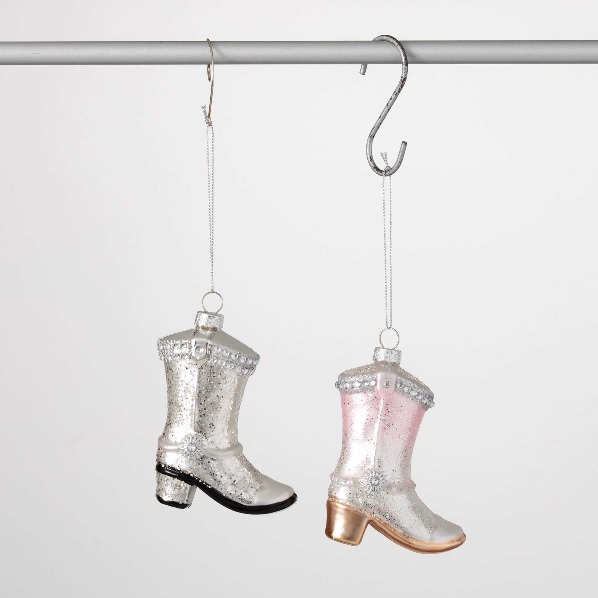 SILVER PINK BOOT ORNAMENTS