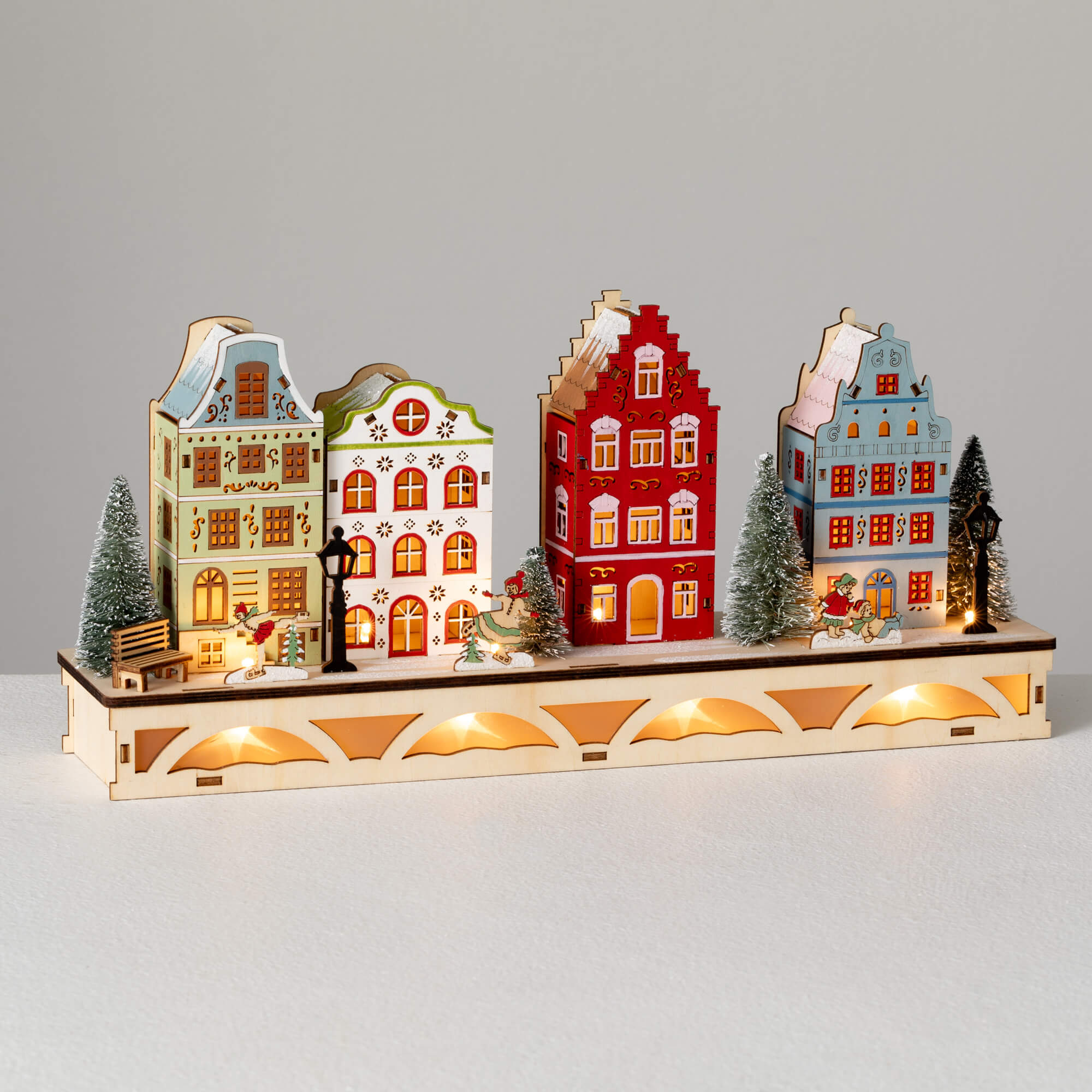 COLORFUL LIGHTED HOUSE SCENE