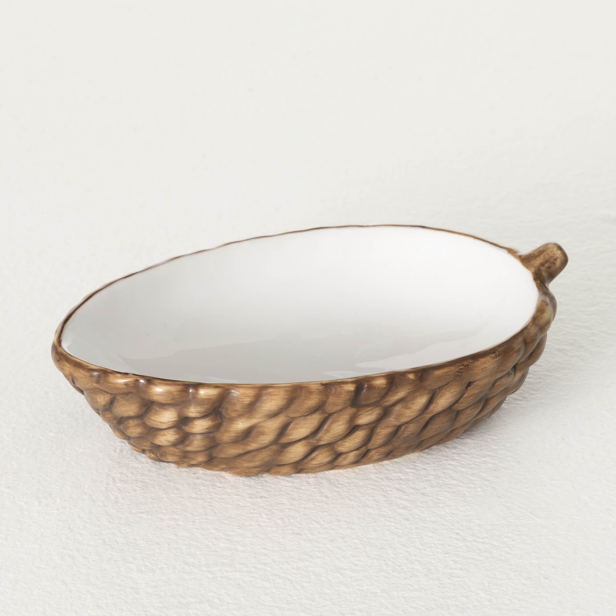 PINECONE TIDBIT TRAY