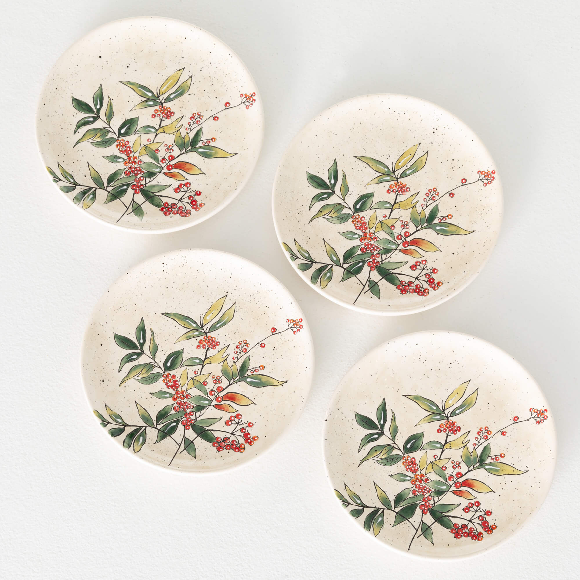 HOLLY BERRY PLATE Set 4