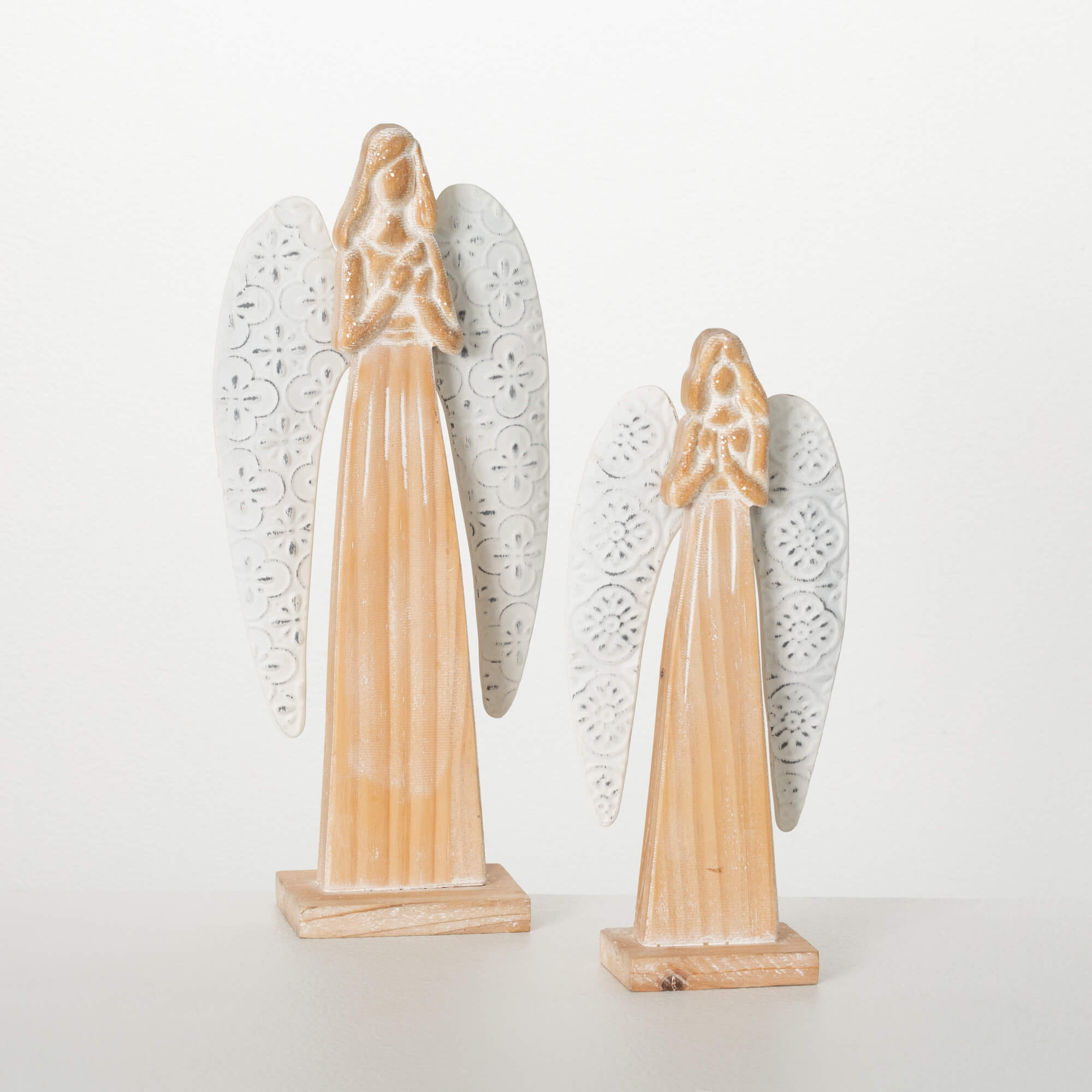 WOODEN ANGEL FIGURE SET OF 2