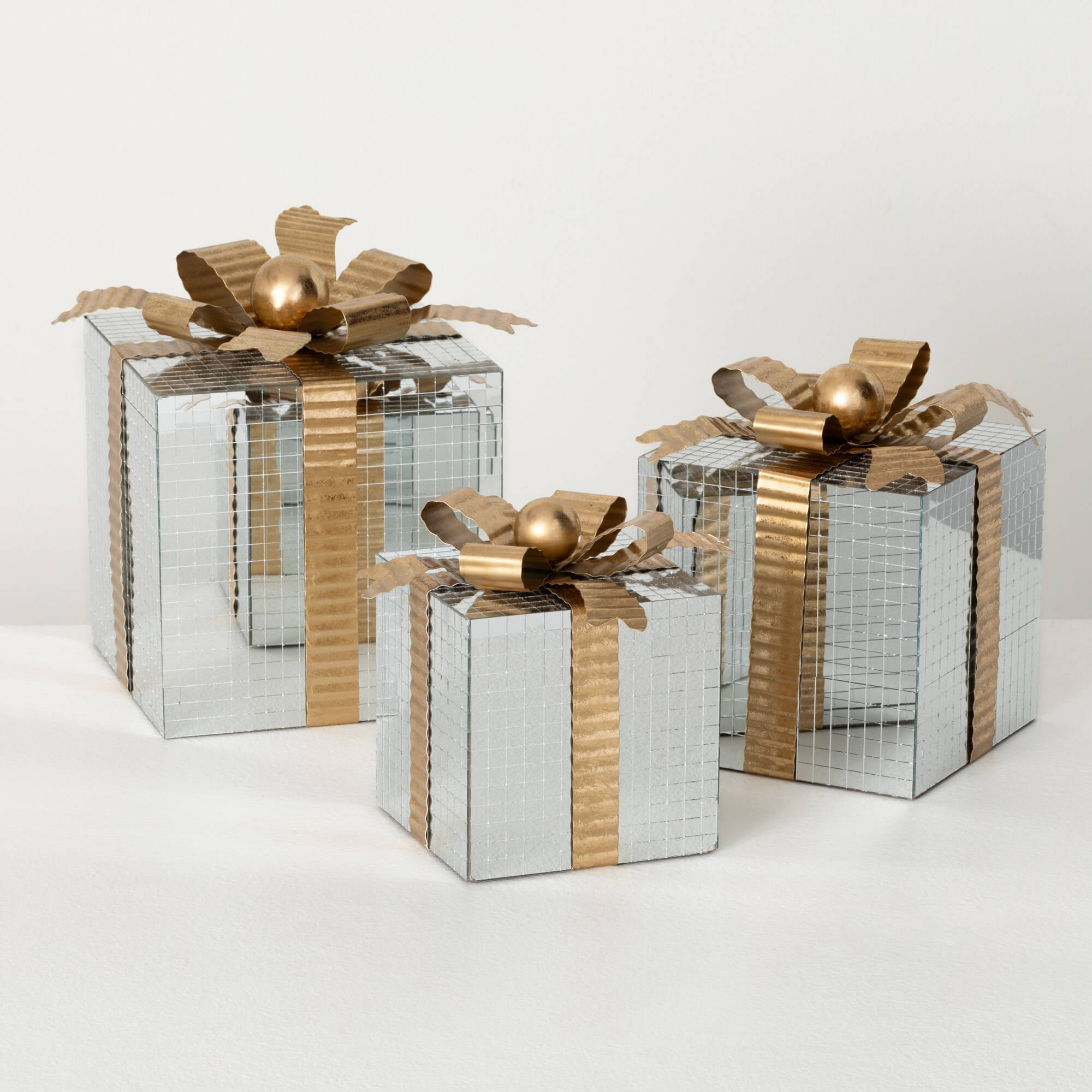 PRESENT TABLE DECOR Set 3