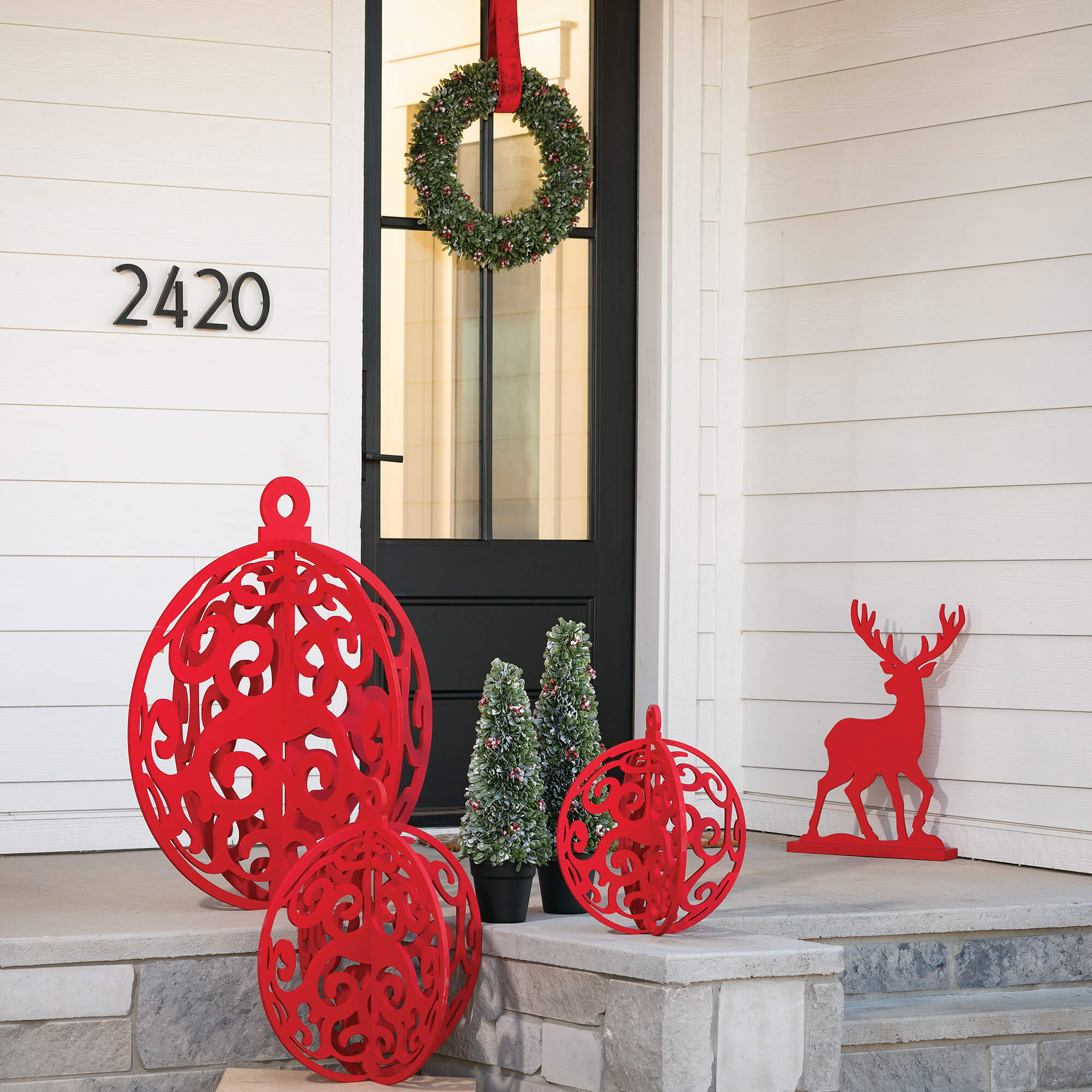 STANDING RED ORNAMENT SET OF 3