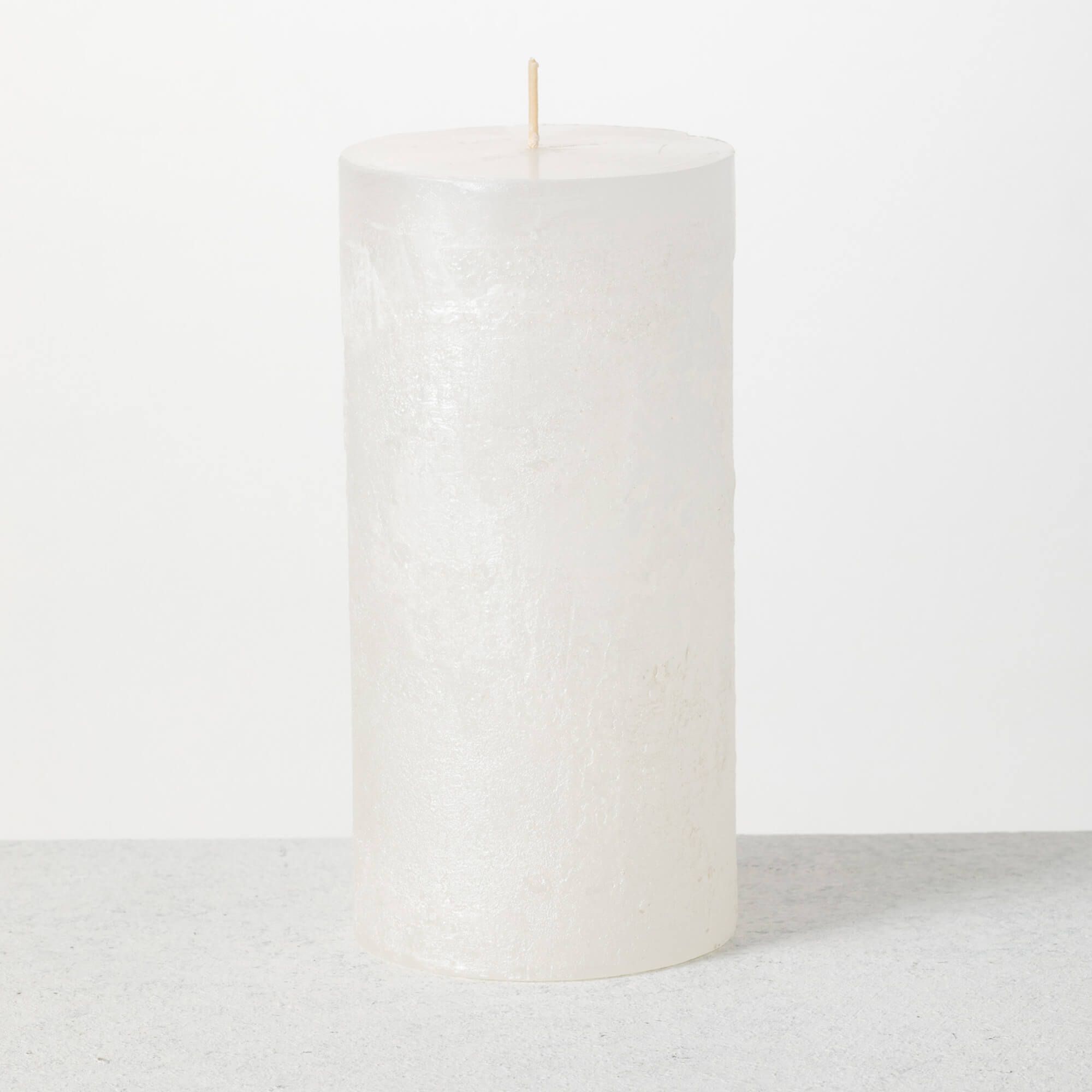 "RITZ" WHITE PILLAR CANDLE